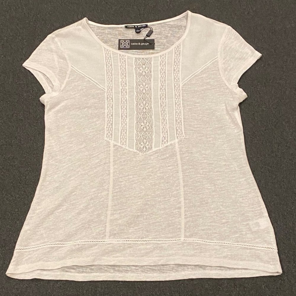 Cable & Gauge White Short Sleeve Lace Accent Tee
